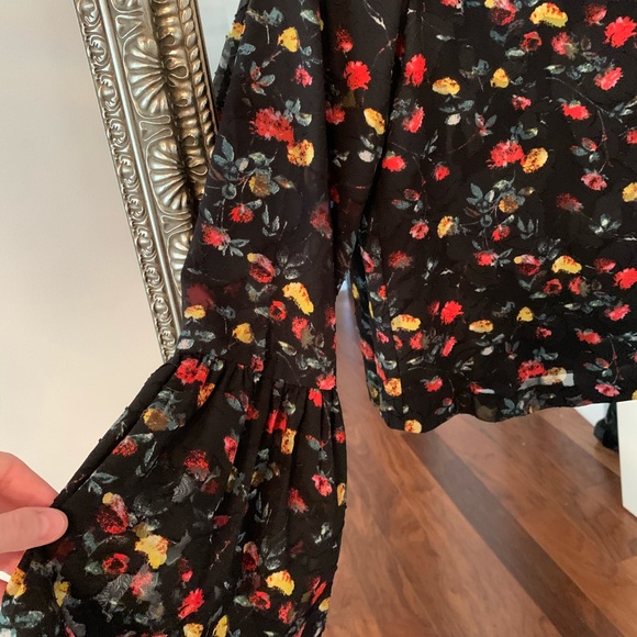 Club Monaco Blouse - Picture 2 of 4